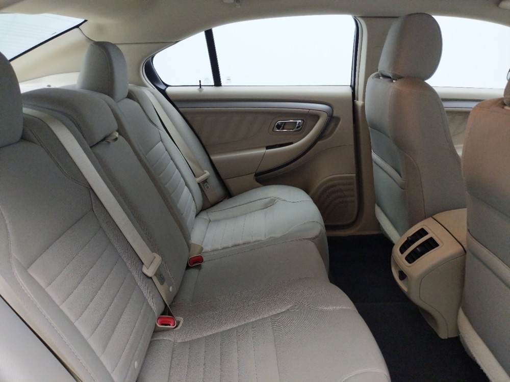2015 Ford Taurus - Passenger Rear Seat