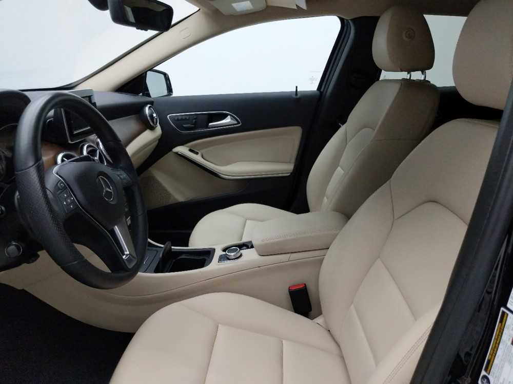 2015 Mercedes-Benz GLA250 - Driver Front Seat