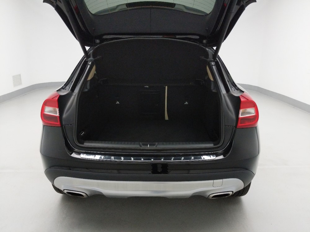2015 Mercedes-Benz GLA250 - Trunk