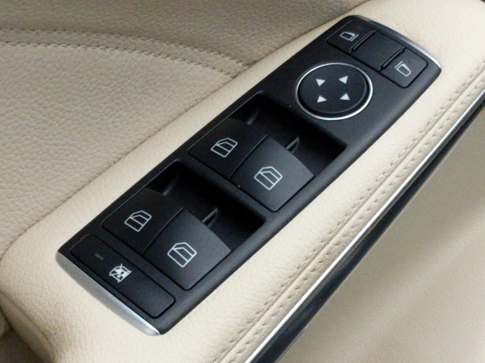 2015 Mercedes-Benz GLA250 - Driver Power Windows/Lock Control