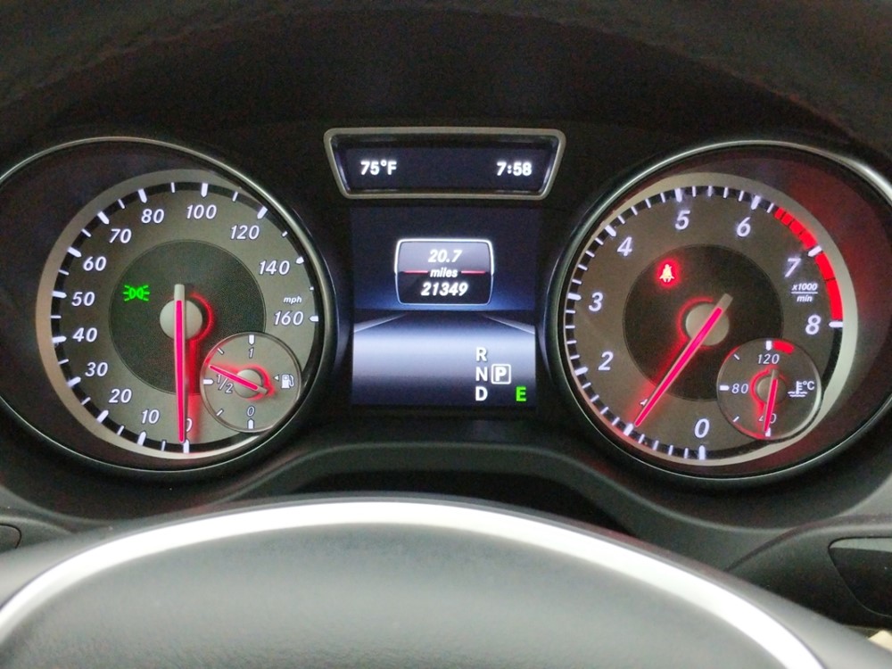 2015 Mercedes-Benz GLA250 - Odometer Close Up