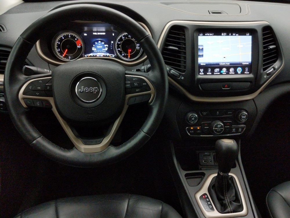 2016 Jeep Cherokee - Driver Dash