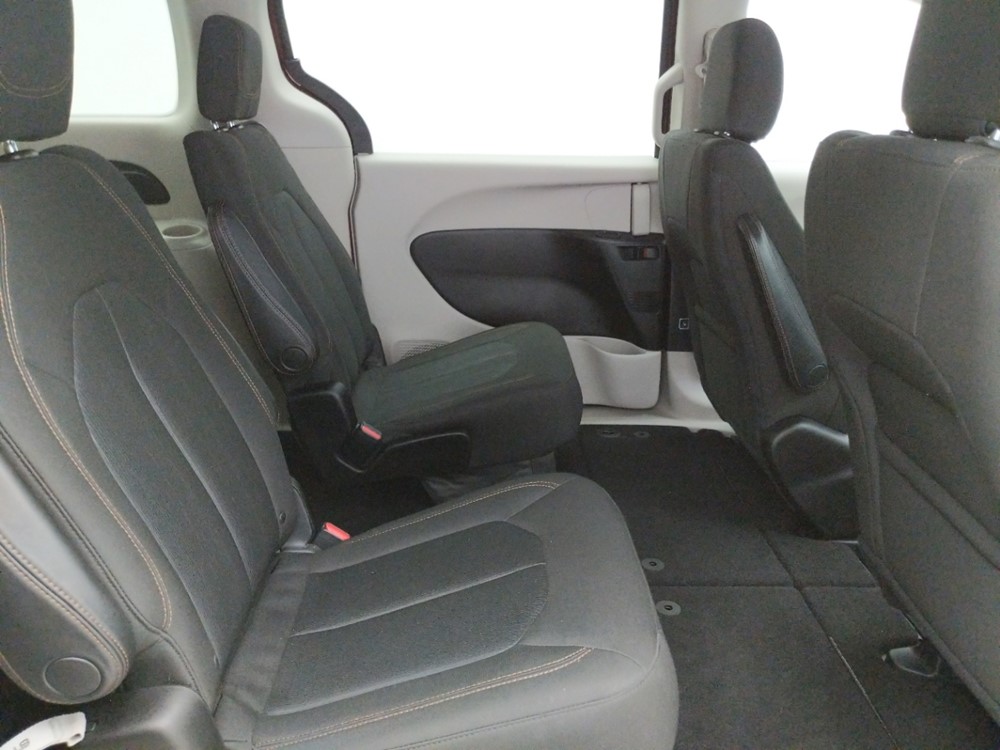 2017 Chrysler Pacifica - Passenger Rear Seat