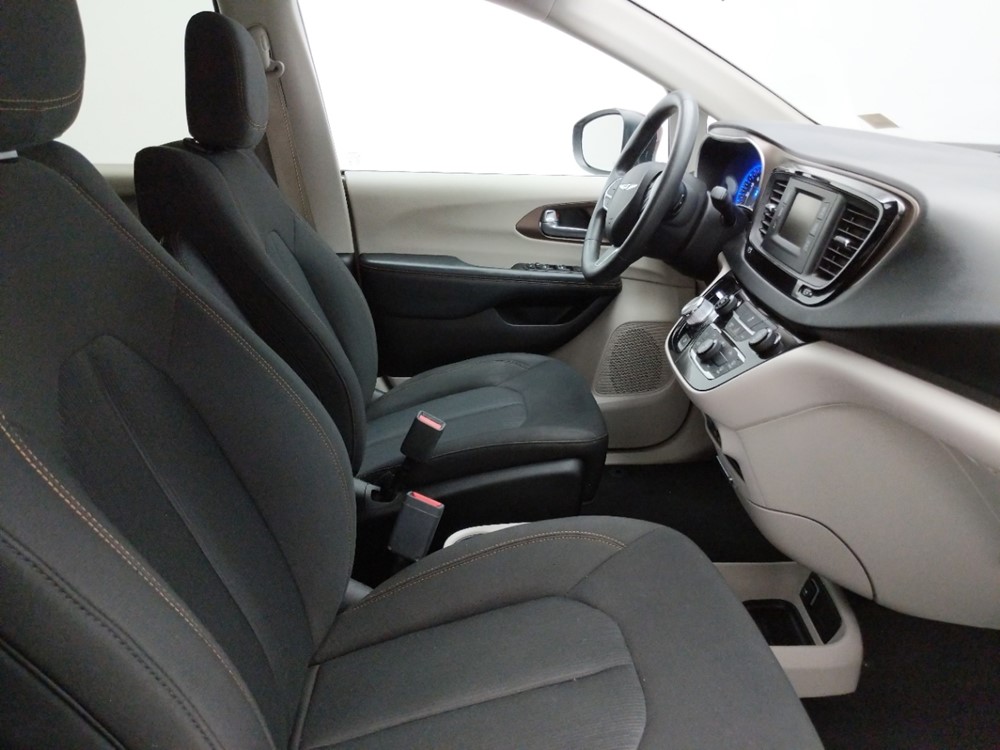 2017 Chrysler Pacifica - Passenger Front Seat