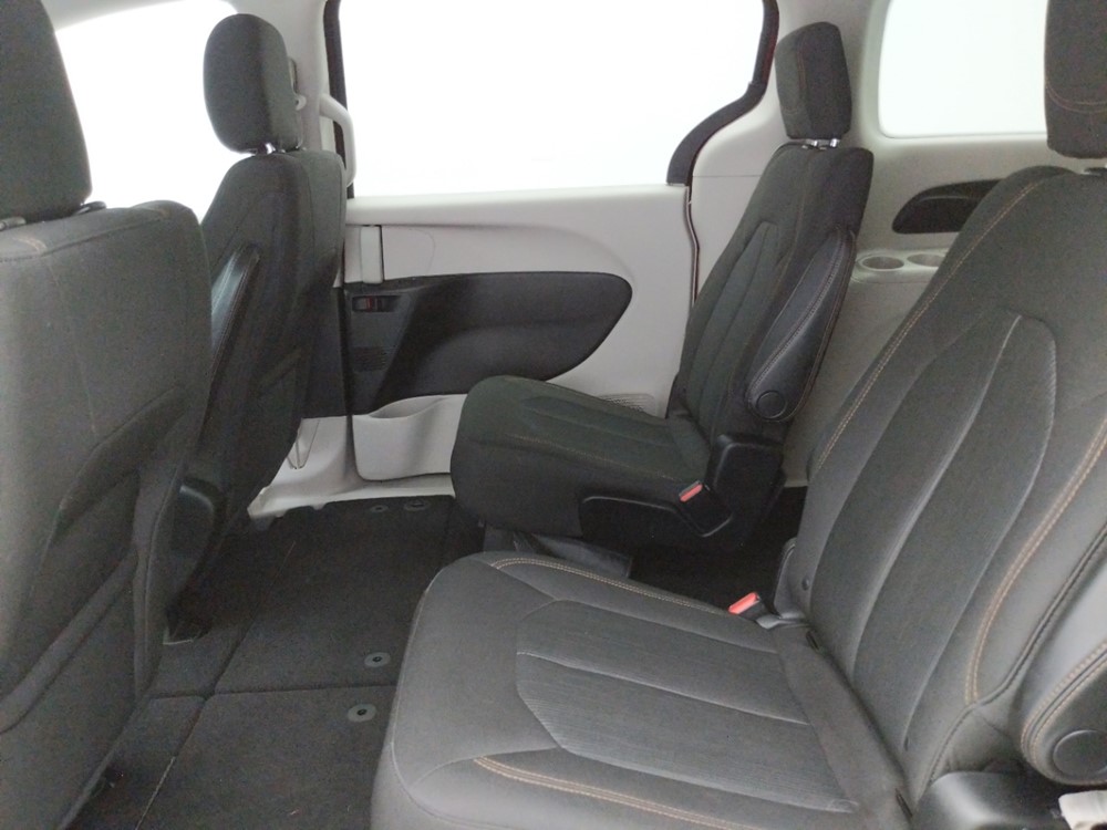 2017 Chrysler Pacifica - Driver Rear Seat