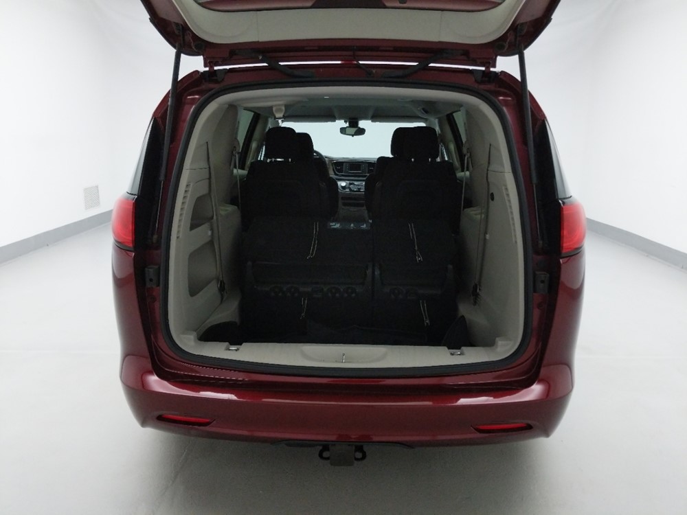 2017 Chrysler Pacifica - Trunk