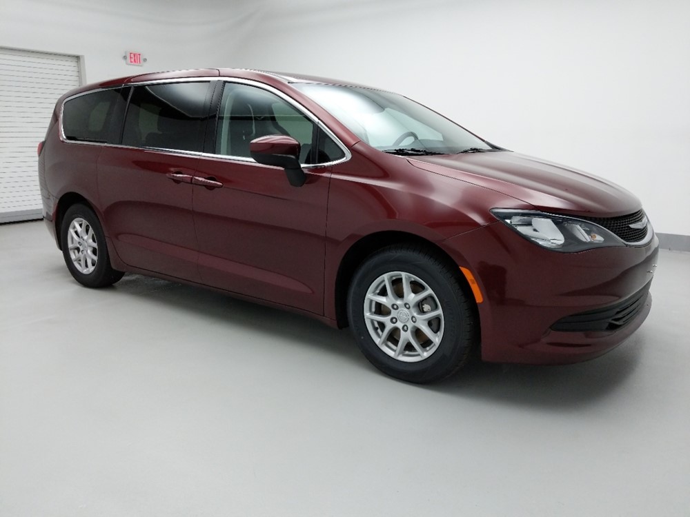 2017 Chrysler Pacifica - Passenger Front Side