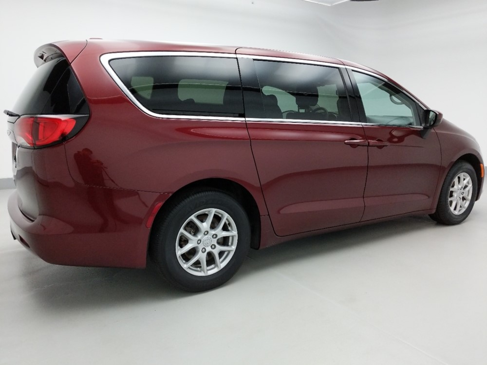 2017 Chrysler Pacifica - Passenger Rear Side
