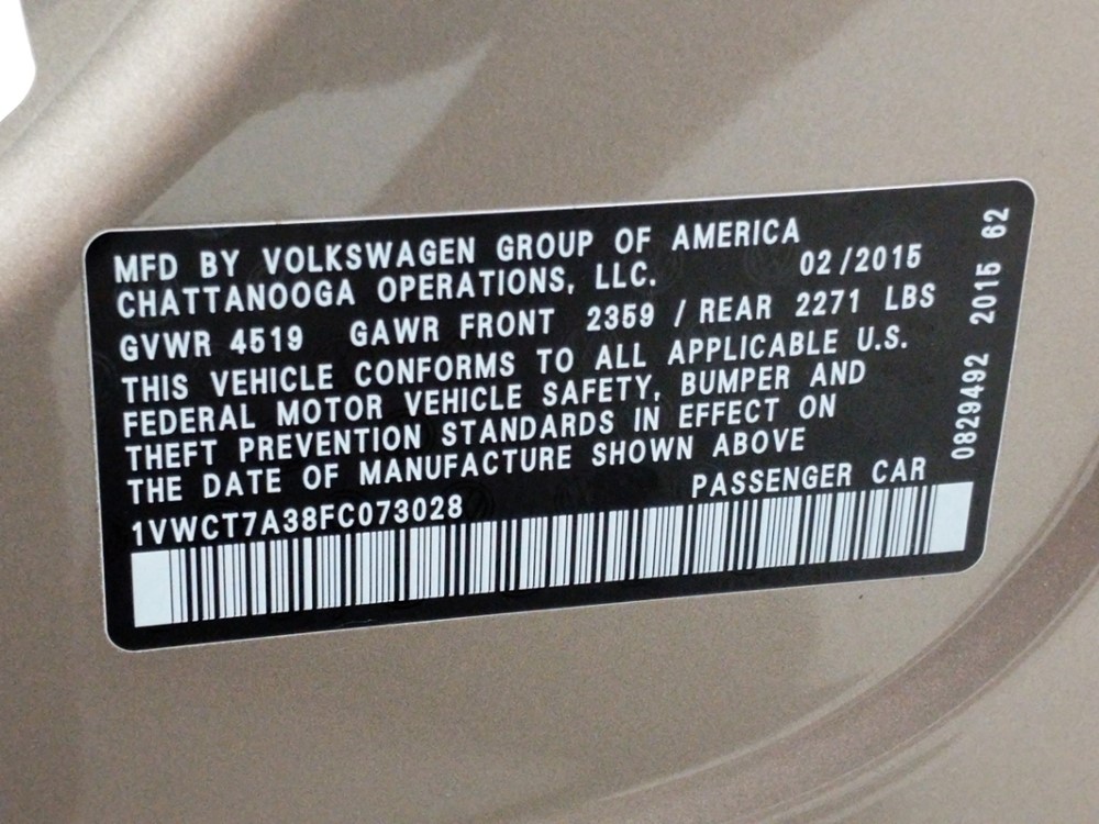 2015 Volkswagen Passat - VIN Plate