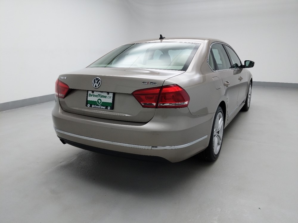 2015 Volkswagen Passat - Passenger Rear Trunk