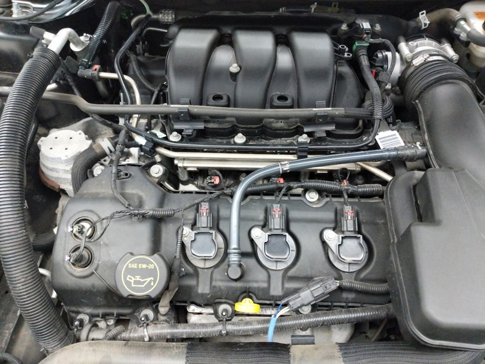 2015 Ford Taurus - Engine