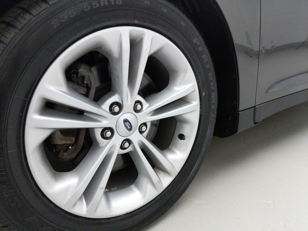 2015 Ford Taurus - Wheel