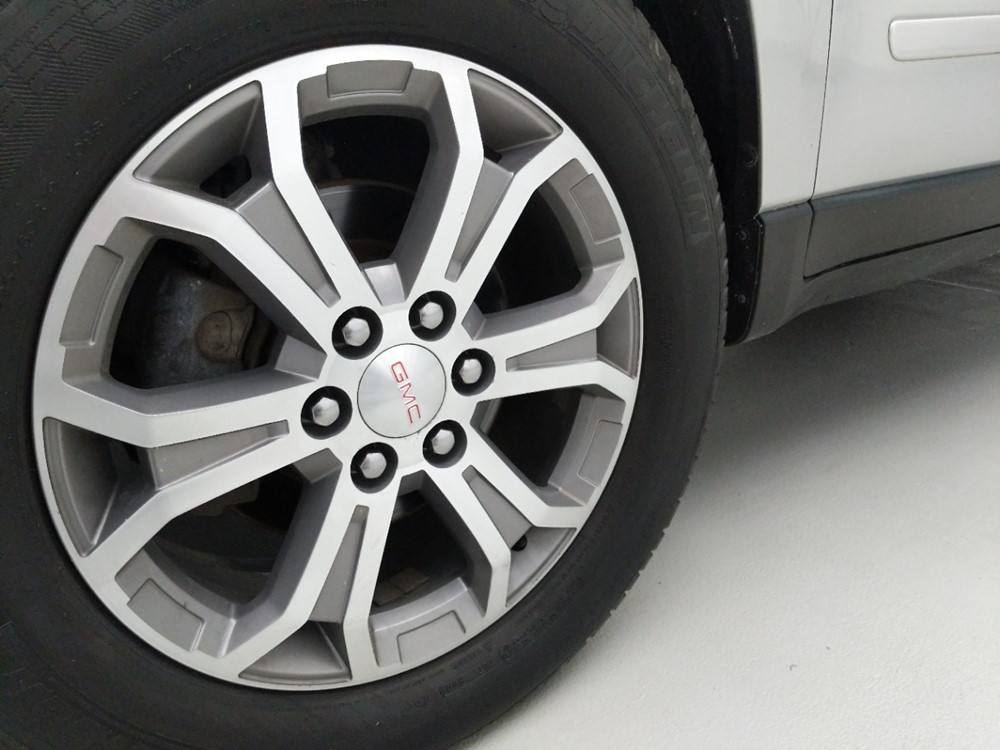 2013 GMC Acadia - Wheel