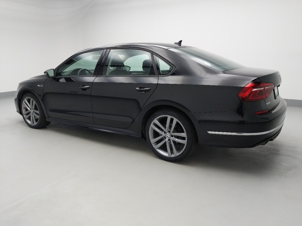 2018 Volkswagen Passat - Driver Rear Side