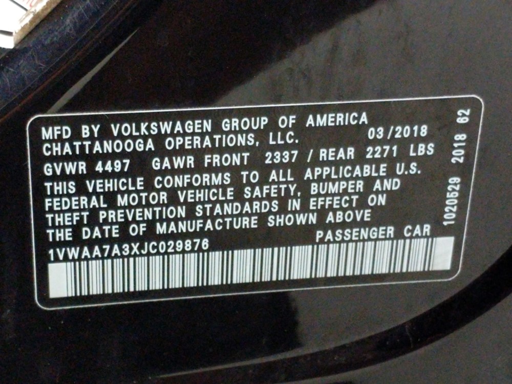 2018 Volkswagen Passat - VIN Plate