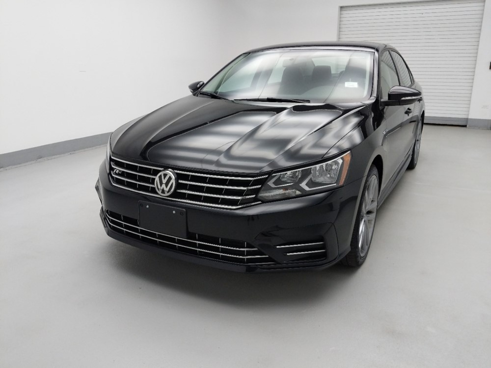 2018 Volkswagen Passat - Driver Front Hood