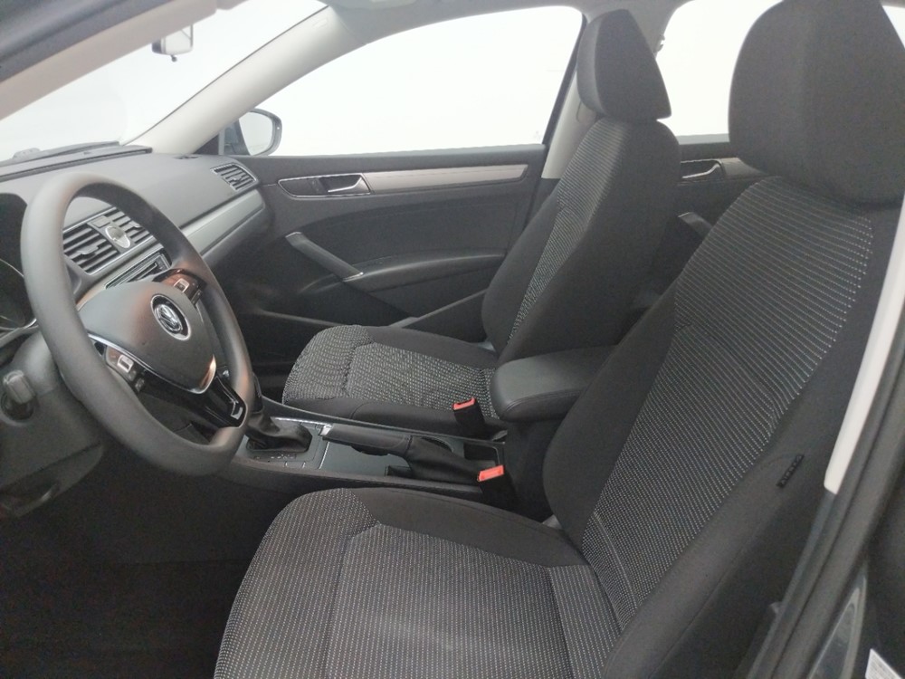 2016 Volkswagen Passat - Driver Front Seat