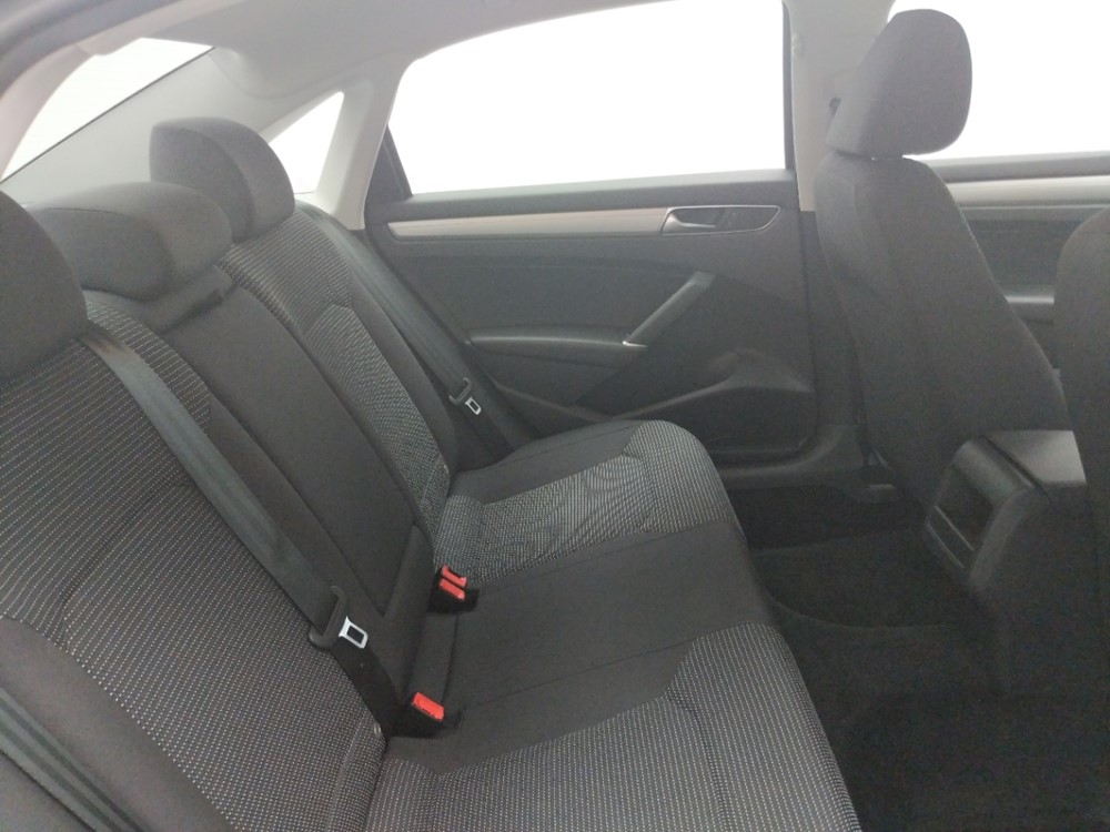 2016 Volkswagen Passat - Passenger Rear Seat