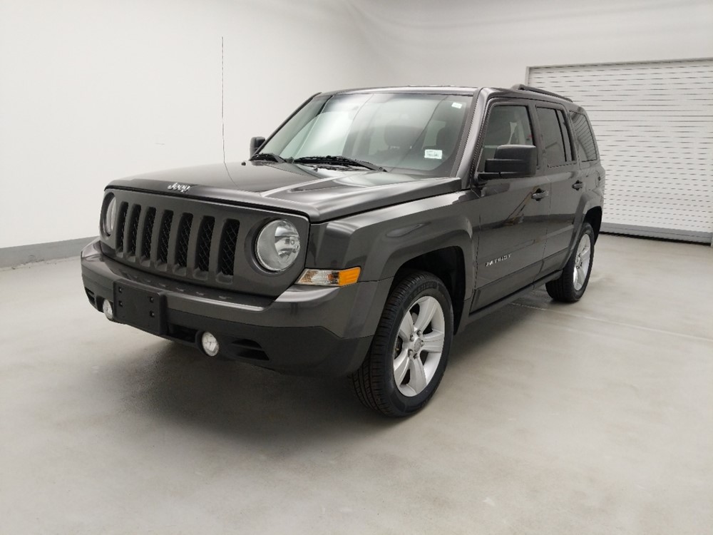 Used 2017 Jeep Patriot Driver Front Bumper