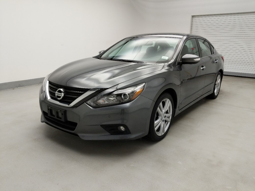Used 2017 Nissan Altima Driver Front Bumper
