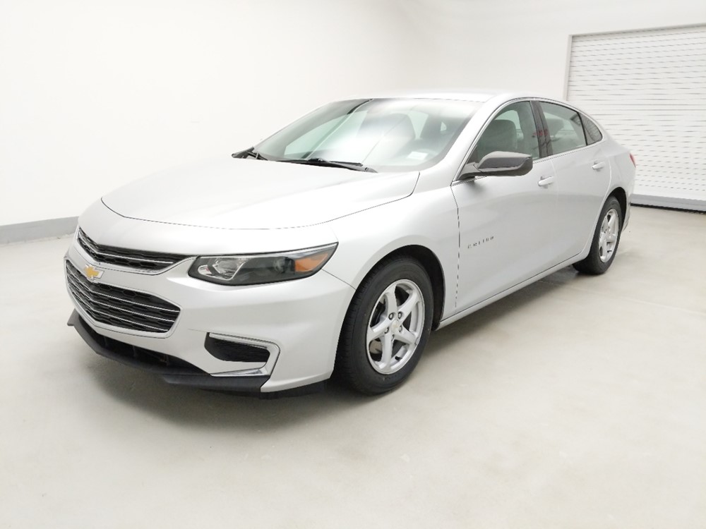 Used 2017 Chevrolet Malibu Driver Front Bumper