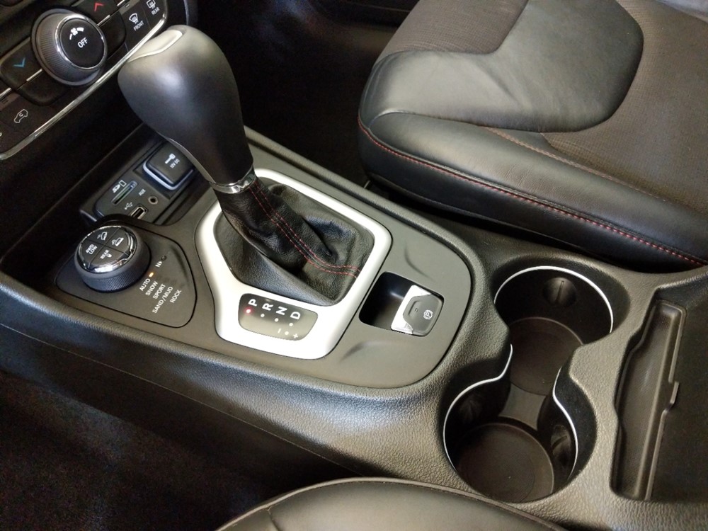 2014 Jeep Cherokee - Center Console/Cup Holders