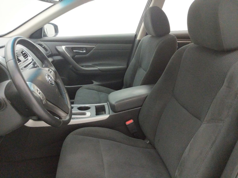 2015 Nissan Altima - Driver Front Seat