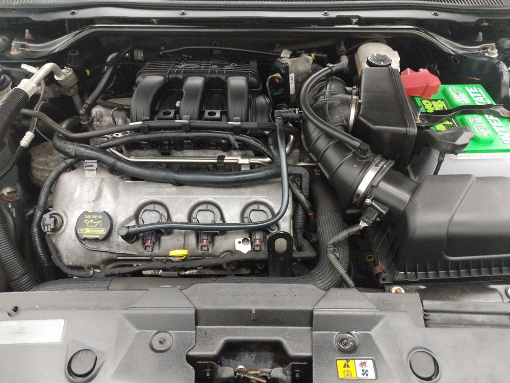 2012 Ford Taurus - Engine