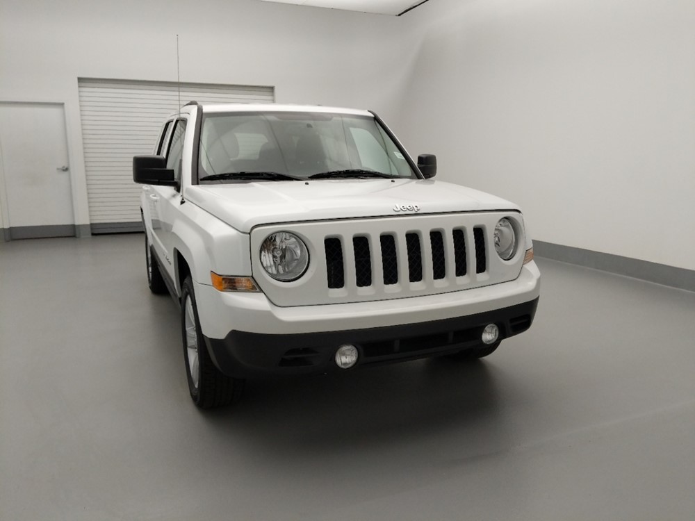 2017 Jeep Patriot - Passenger Front Hood