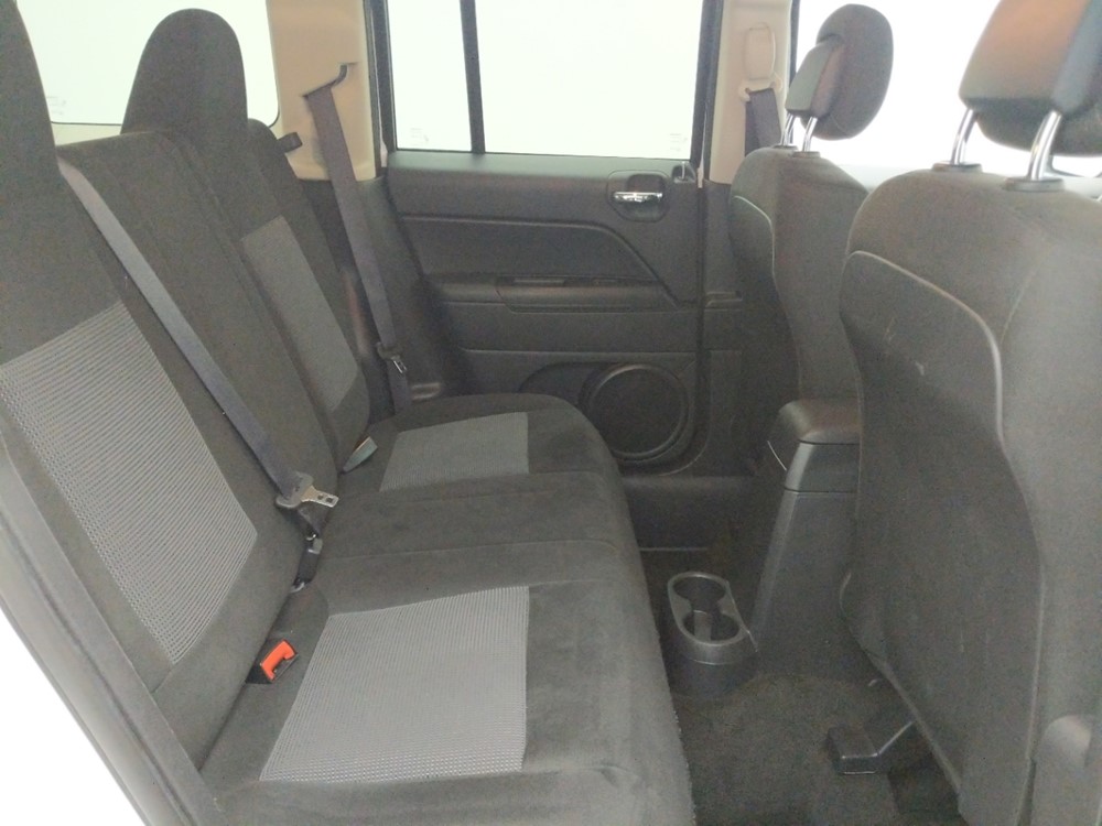2017 Jeep Patriot - Passenger Rear Seat