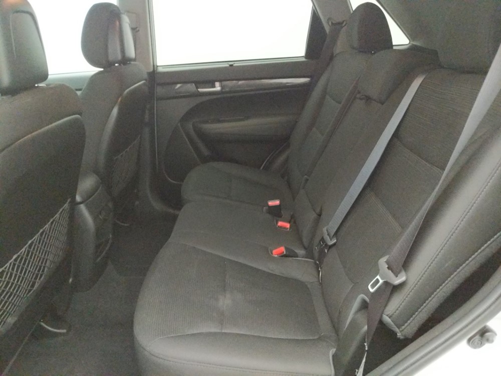 2014 Kia Sorento - Driver Rear Seat