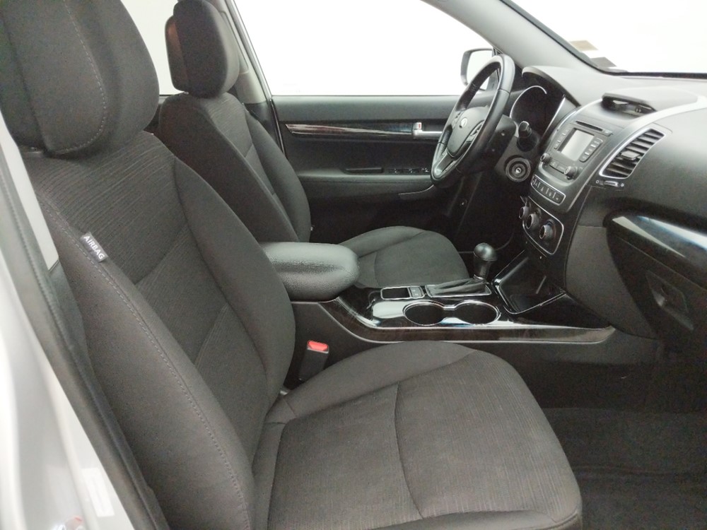 2014 Kia Sorento - Passenger Front Seat