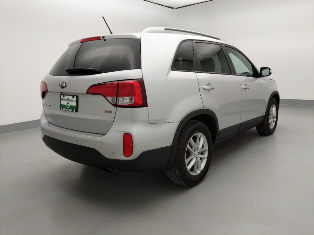 2014 Kia Sorento - Passenger Rear Bumper