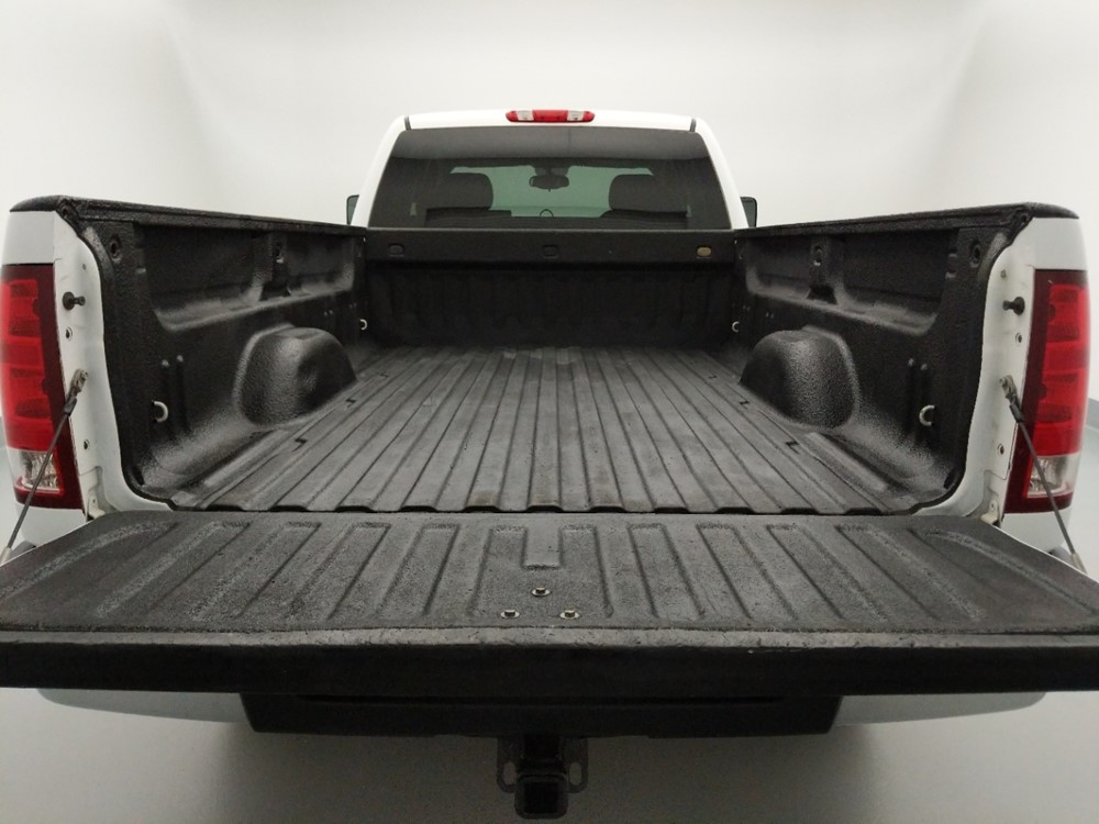 2009 GMC Sierra 2500 - Trunk