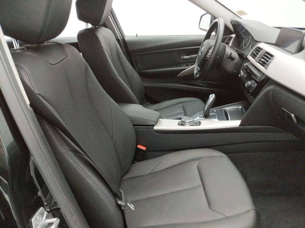 2016 BMW 320i - Passenger Front Seat