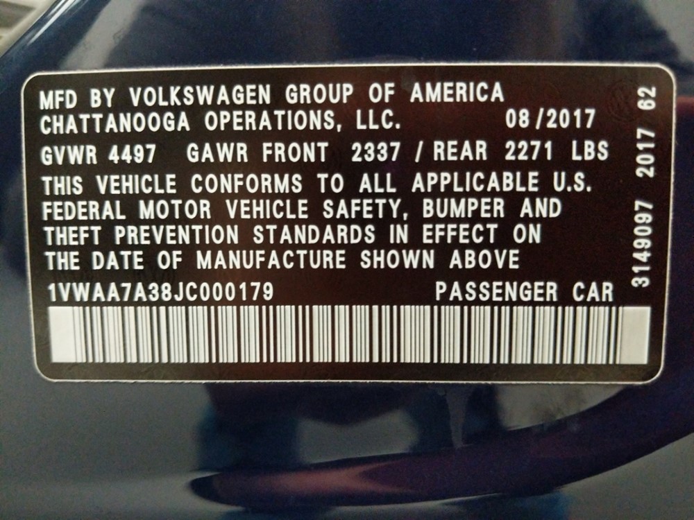 2018 Volkswagen Passat - VIN Plate