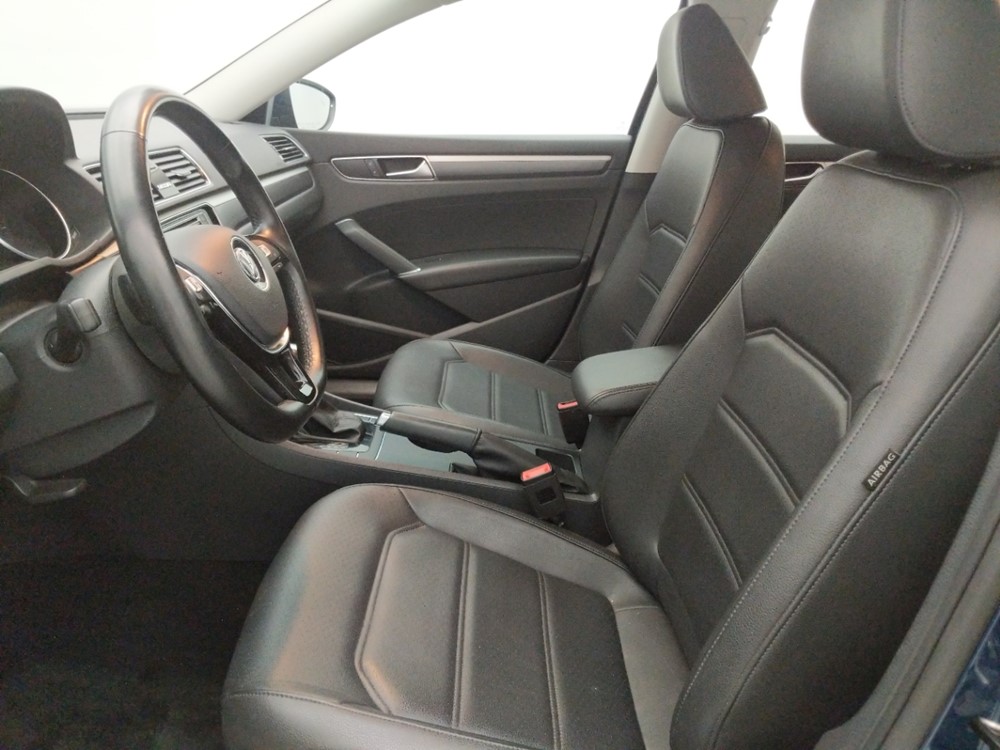 2018 Volkswagen Passat - Driver Front Seat