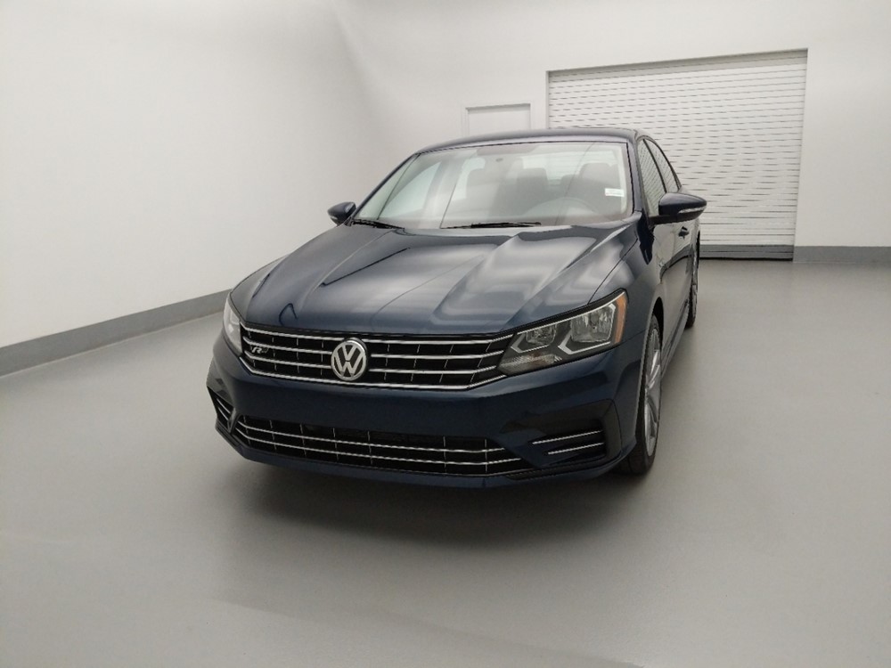 2018 Volkswagen Passat - Driver Front Hood