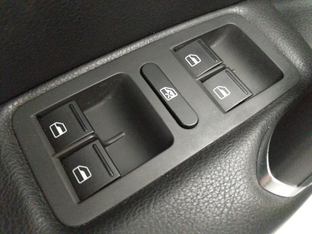 2018 Volkswagen Passat - Driver Power Windows/Lock Control