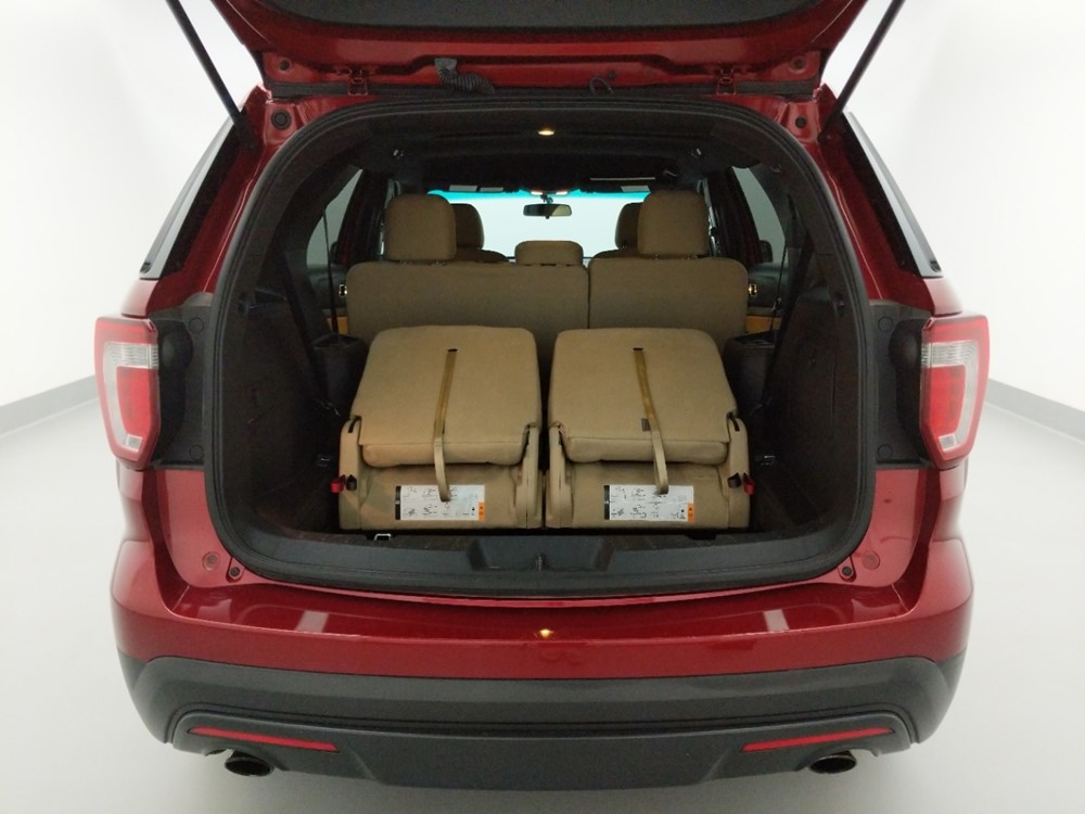 2016 Ford Explorer - Trunk