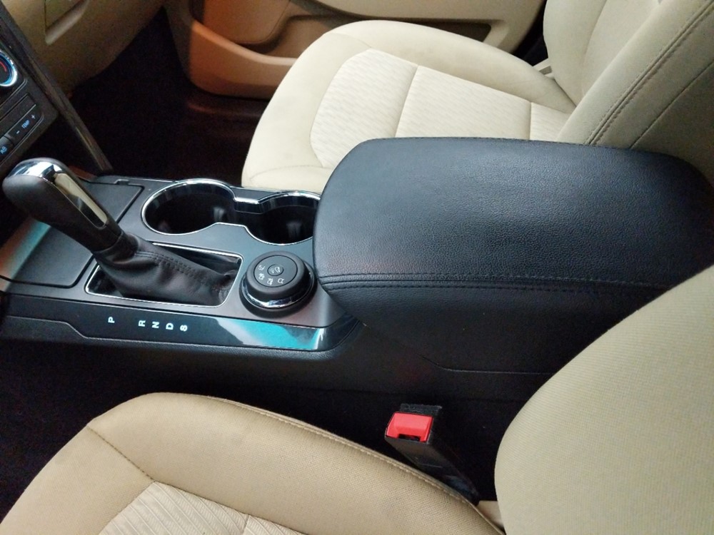 2016 Ford Explorer - Center Console/Cup Holders