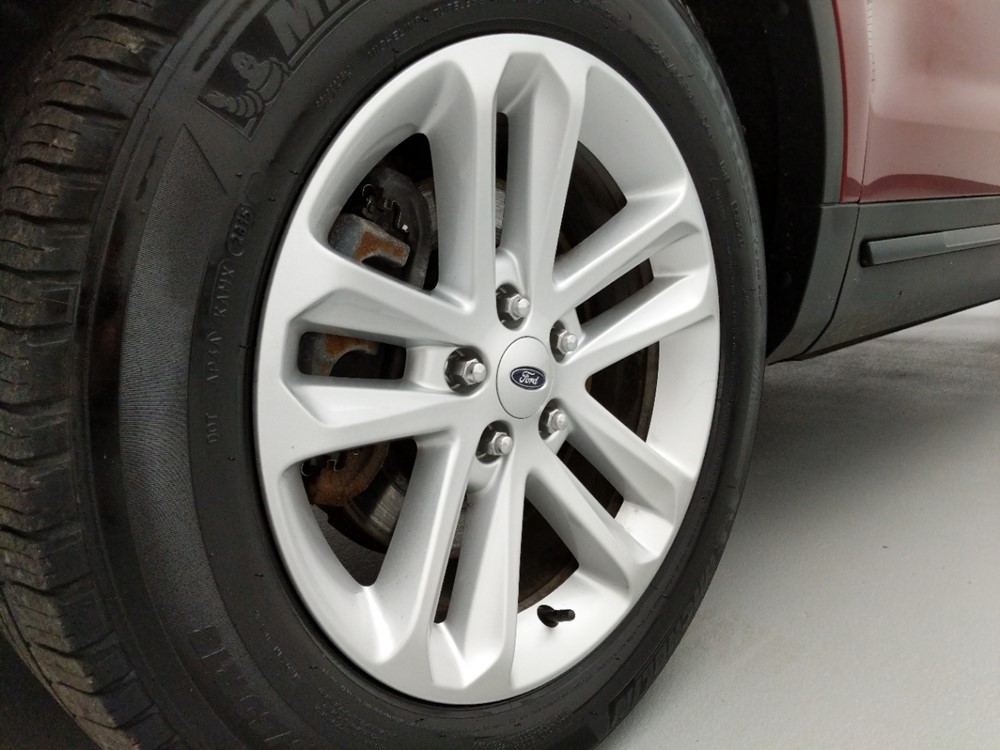 2016 Ford Explorer - Wheel
