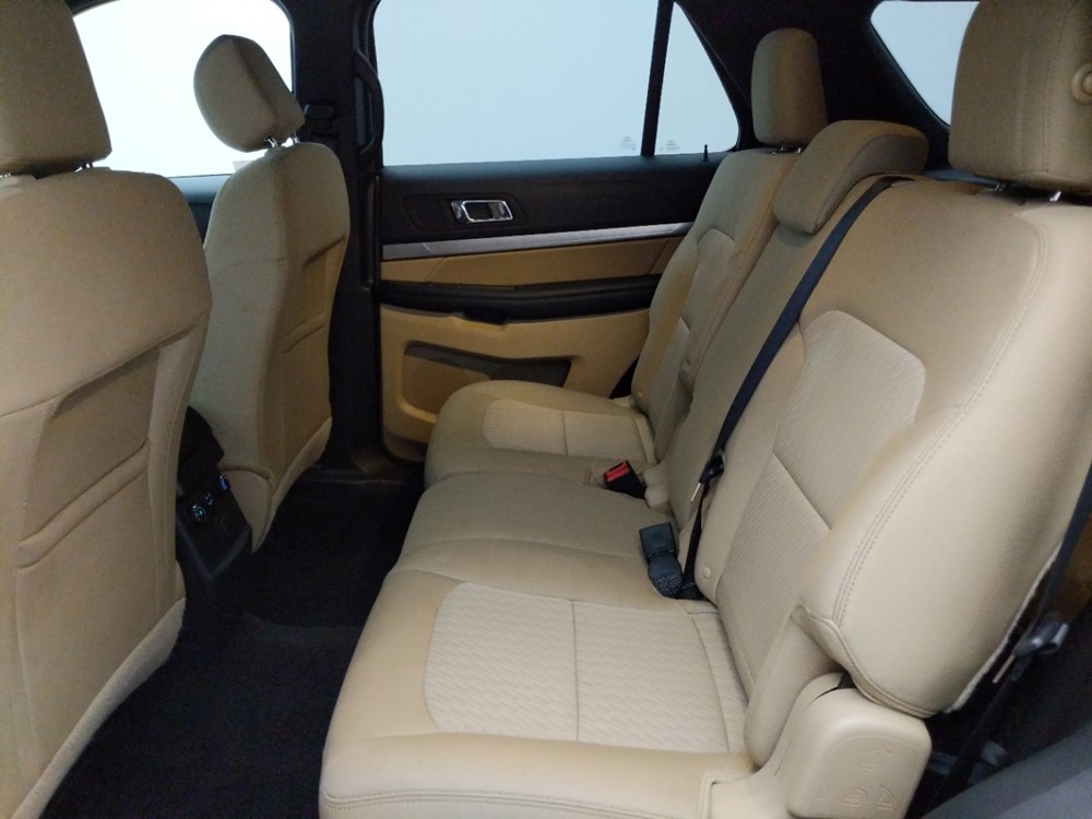 2016 Ford Explorer - Driver Rear Seat