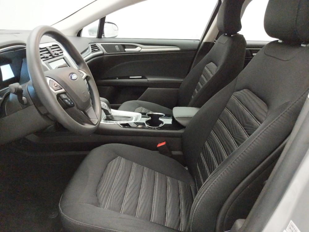 2016 Ford Fusion - Driver Front Seat