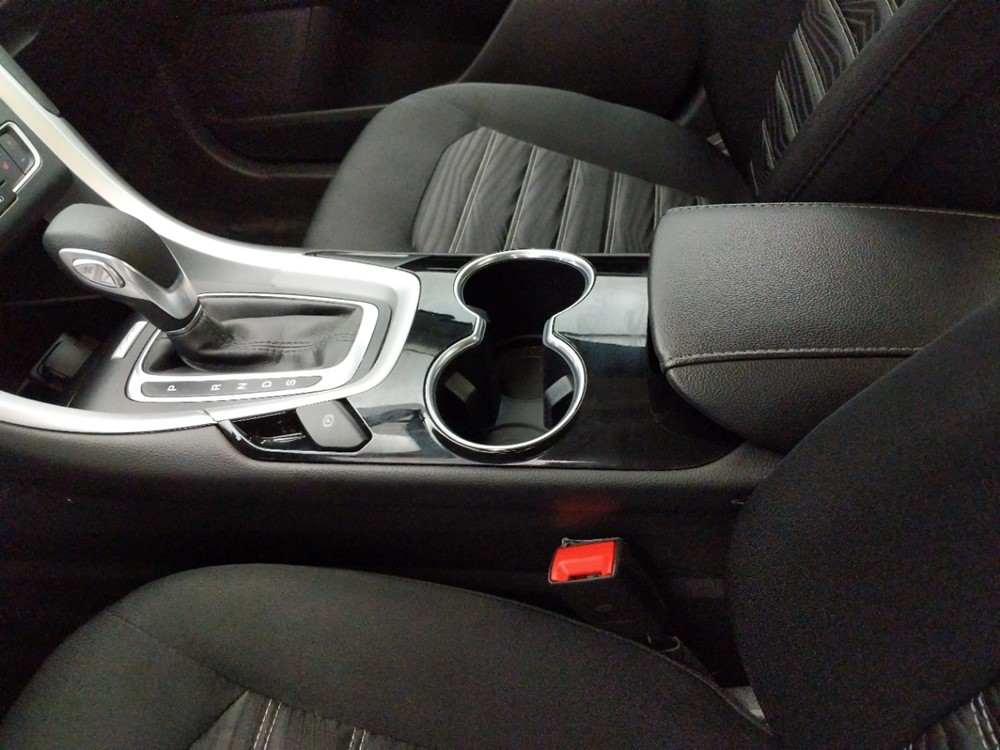 2016 Ford Fusion - Center Console/Cup Holders