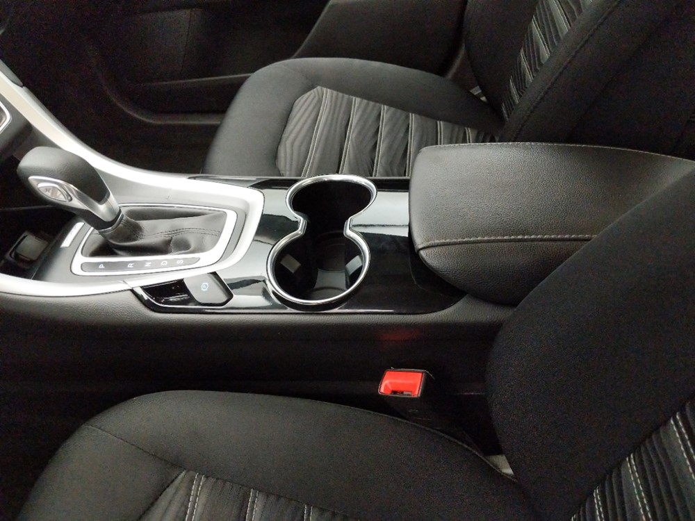 2016 Ford Fusion - Center Console/Cup Holders
