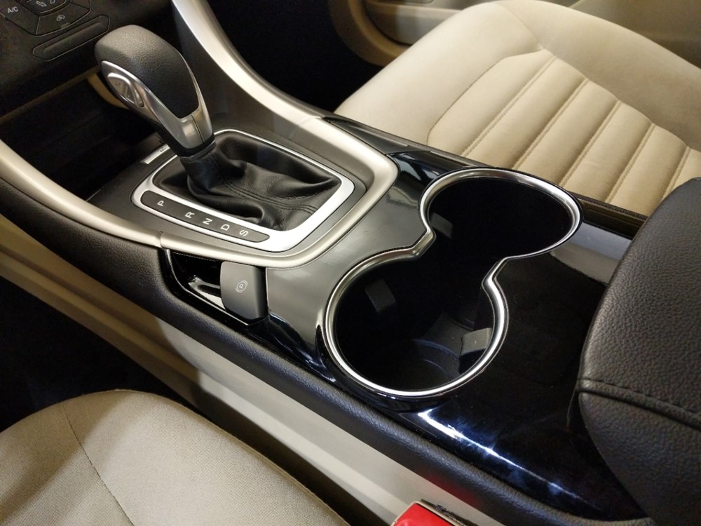 2015 Ford Fusion - Center Console/Cup Holders