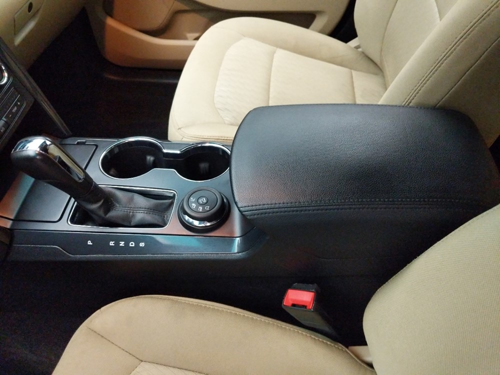 2016 Ford Explorer - Center Console/Cup Holders
