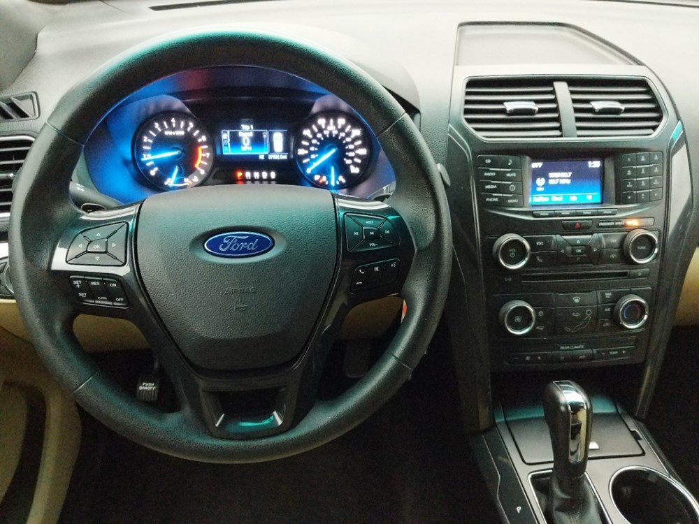 2016 Ford Explorer - Driver Dash