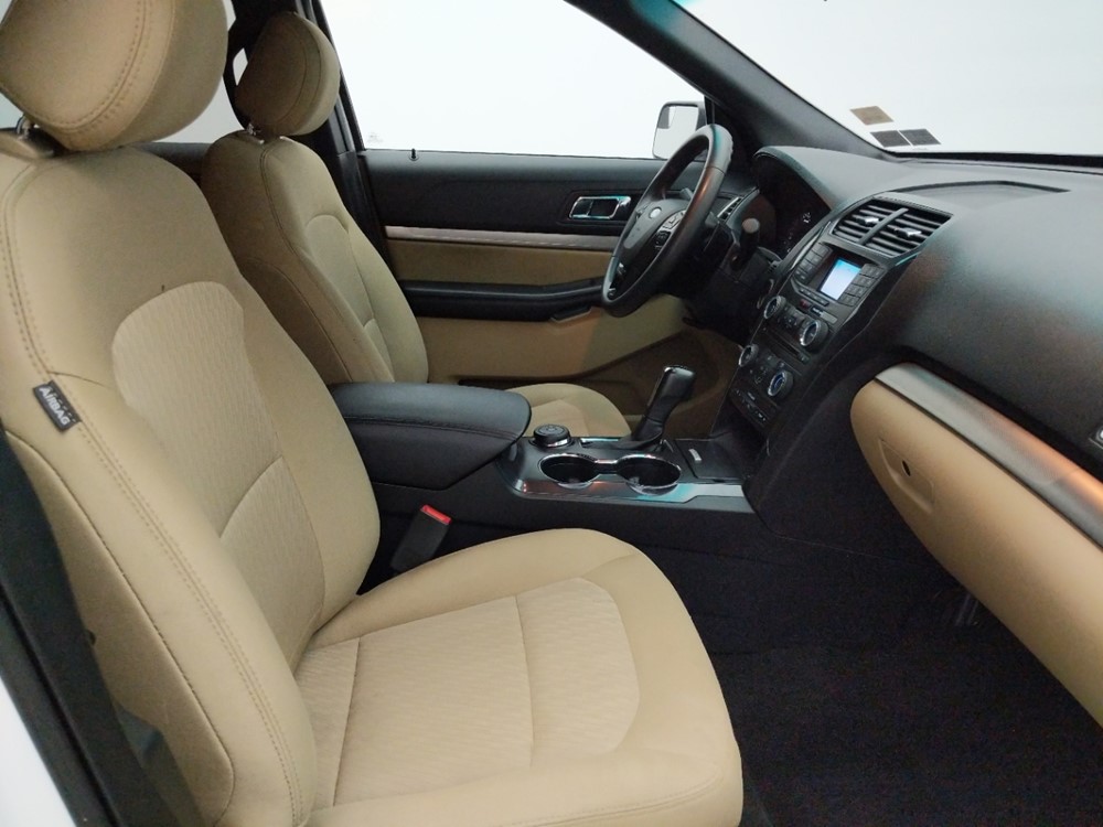 2016 Ford Explorer - Passenger Front Seat